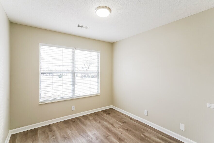 Building Photo - 1016 Mansker Dr