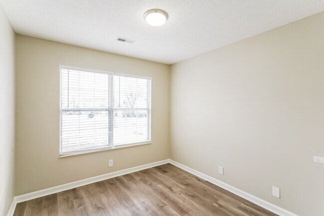 Building Photo - 1016 Mansker Dr