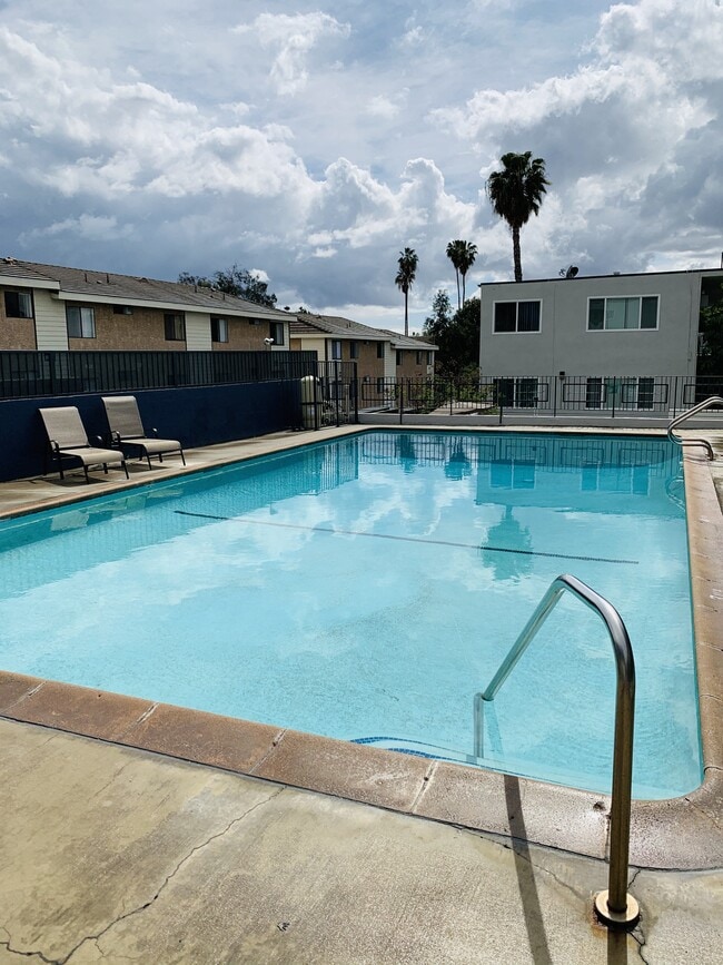 Floorplan - 325 S. Almansor