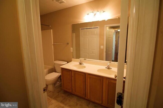 Building Photo - 35382 Gosling Ln