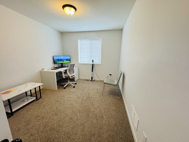 Building Photo - Newer Development Home Spacious 4-Bedroom 3 Bathroom Single Family Home with Finished Basement in...