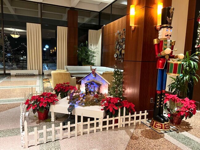 Building Photo - 3701 S George Mason Dr