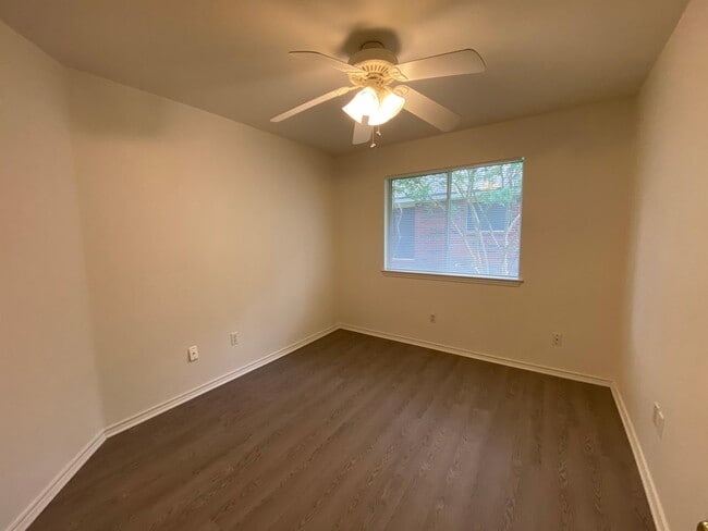 Building Photo - 151 McKennas Cove