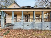 Building Photo - 5005 6th Ave S