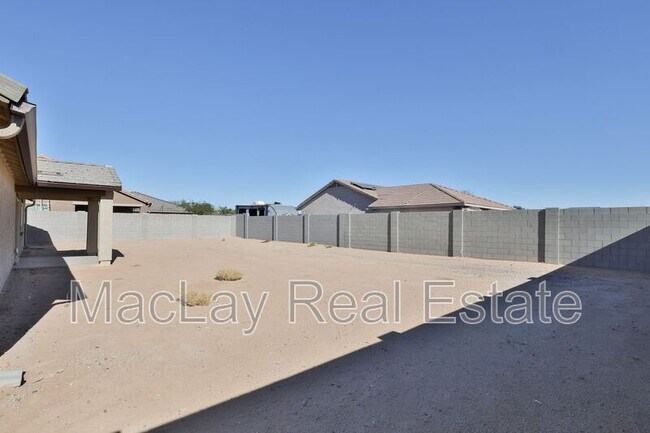 Building Photo - 3830 N Tulsa Ln