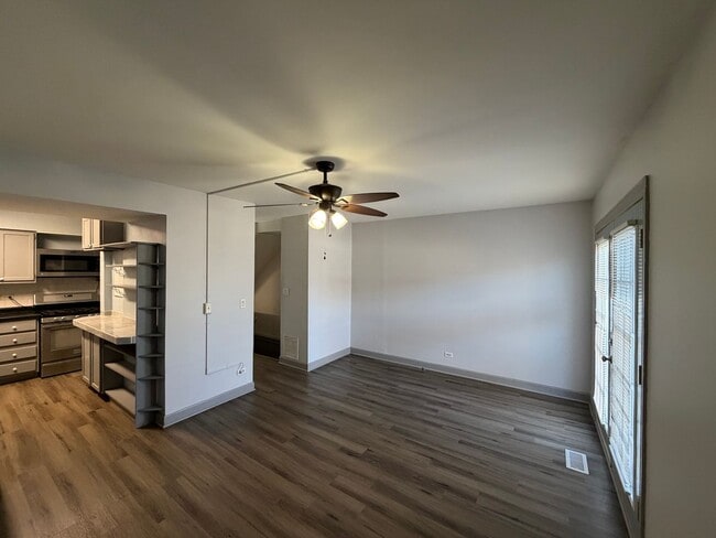 Building Photo - Welcome home to this beautifully maintained two-story townhome nestled on a quiet cul-de-sac in G...