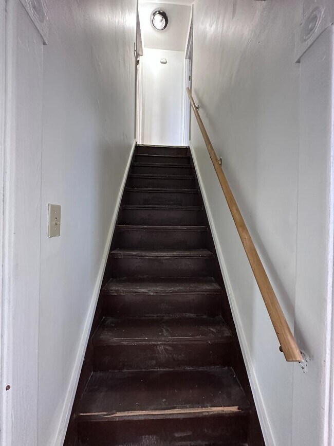 Building Photo - 787 Keating St