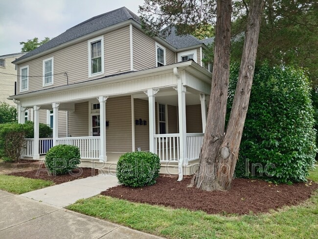 Primary Photo - 301 N Spring St