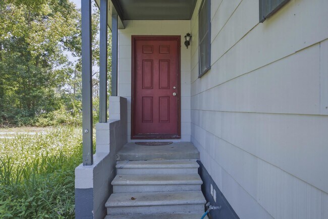 Building Photo - 1641 Atkamire Dr