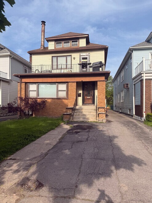 Building Photo - 359 Colvin Ave