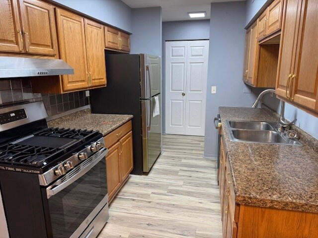 Building Photo - 220 S Roselle Rd