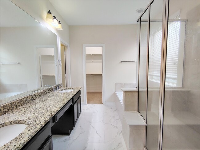 Building Photo - 10551 Paula Bluff Ln