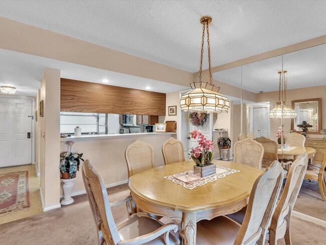 Building Photo - 6049 Balboa Cir