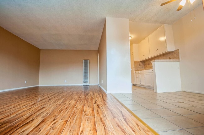 Interior Photo - lan8145