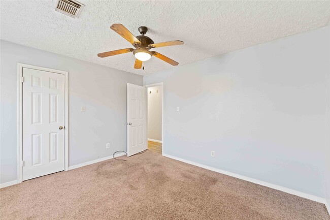 Building Photo - 13934 Beckwith Dr