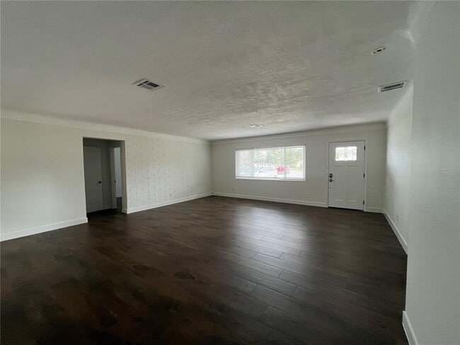 Building Photo - 5398 27th Ave N