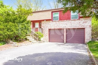 Building Photo - 644 N Ashbury Ave