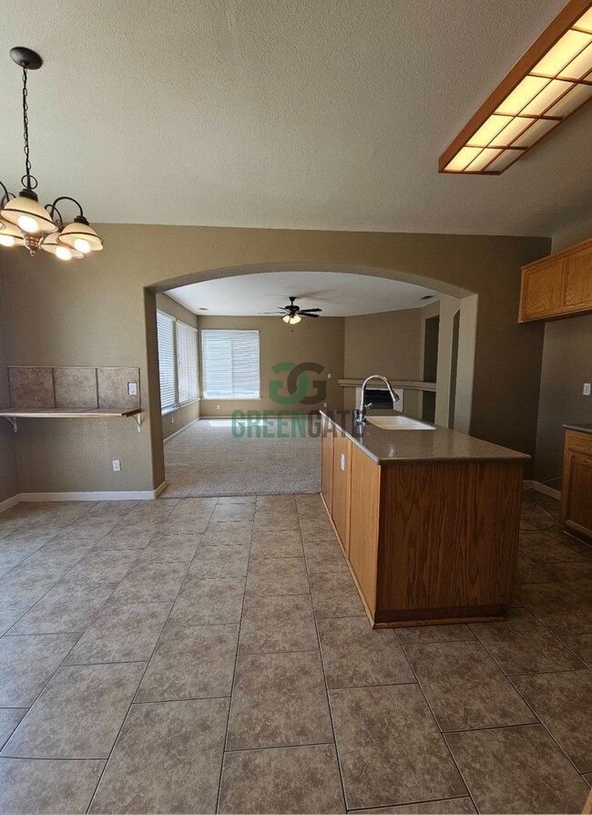 Building Photo - Price Reduced! 4 Bedroom 3 Bath Home is No...