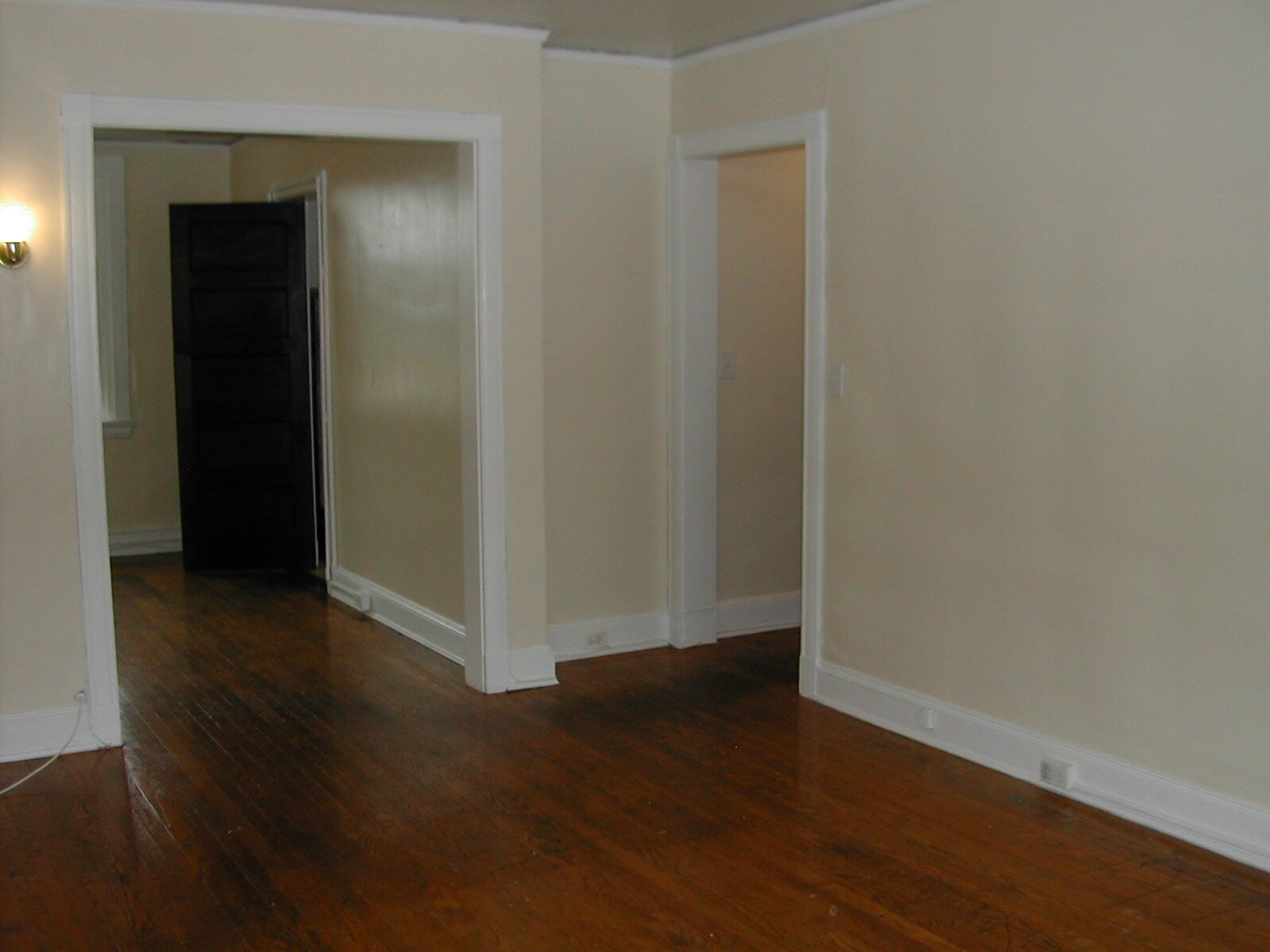 Building Photo - 4135 Roland Ave