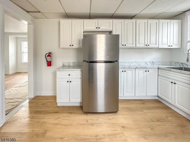 Building Photo - 114 E Main St