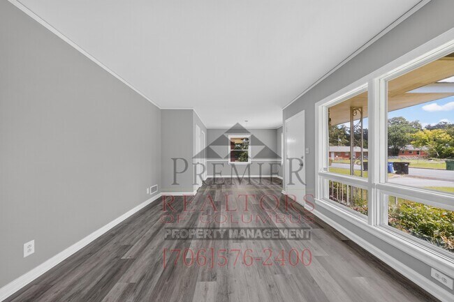Building Photo - 1819 Rosemary Ln