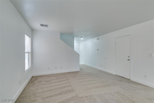 Building Photo - 11924 Lemon Balm St