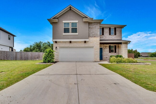 Building Photo - 701 Hays Hill Dr