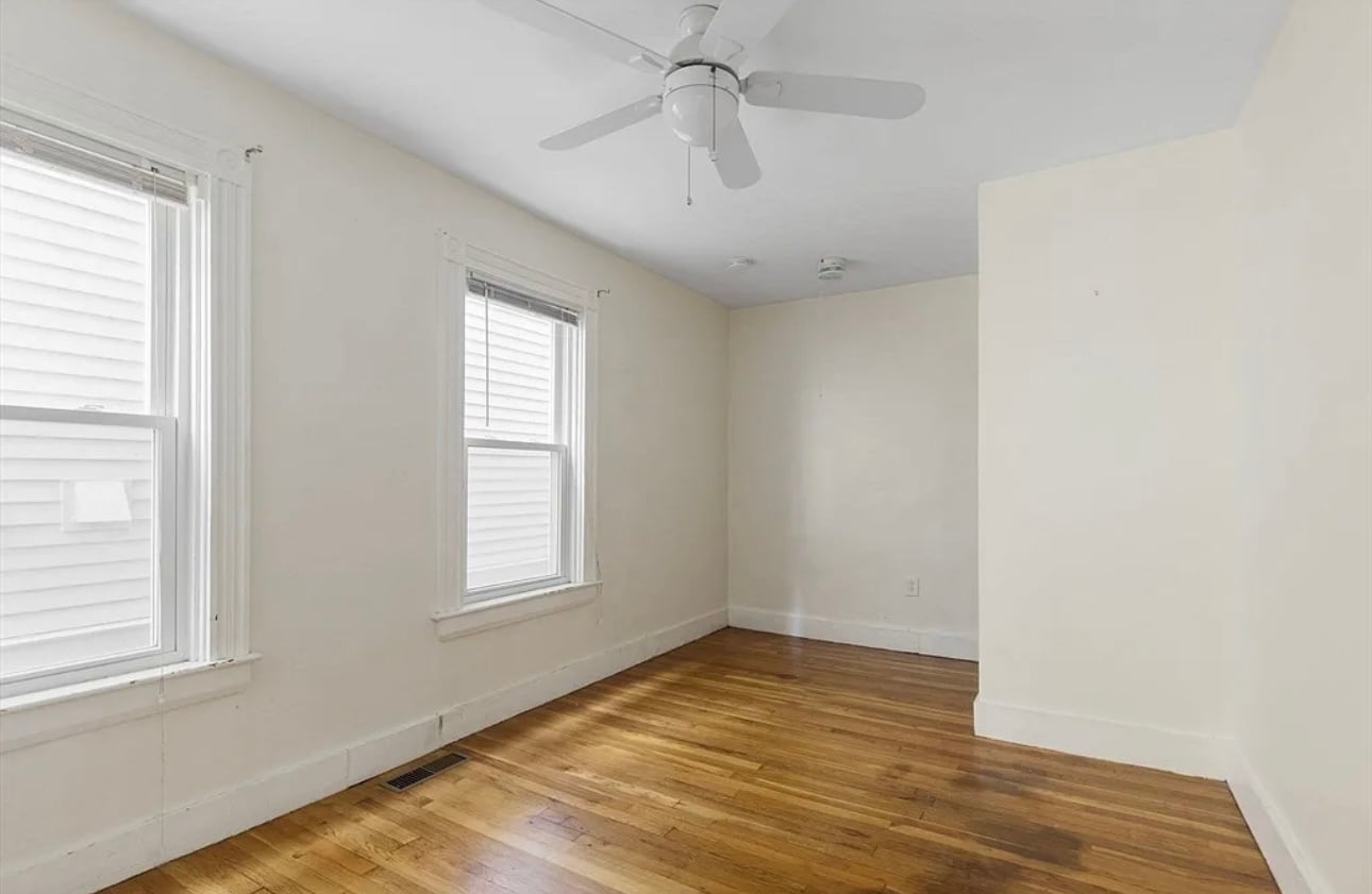 Building Photo - 21 Florence St