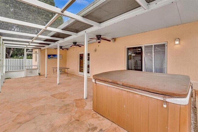 Building Photo - 8915 NW 164th St