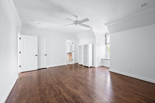 Building Photo - A timeless Cape Cod-style estate!