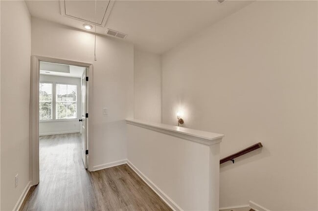 Building Photo - 430 Argosy Pk Cir