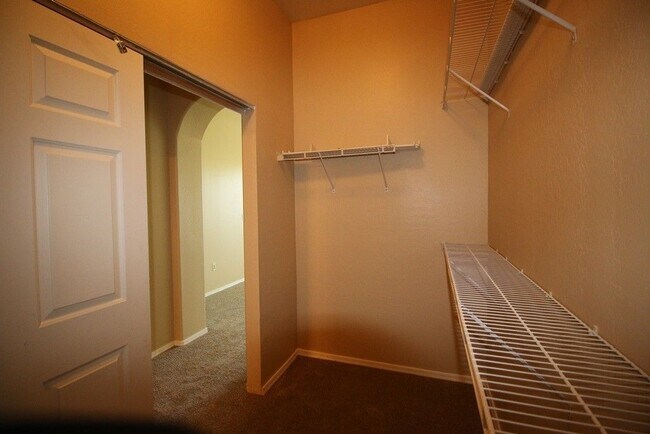 Building Photo - 14575 W Mountain View Blvd