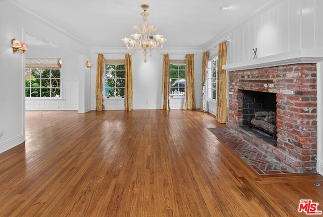Building Photo - 16036 W Junaluska Way