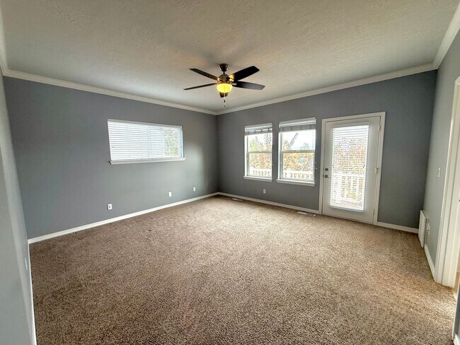 Building Photo - 3408 SW Xero Ct