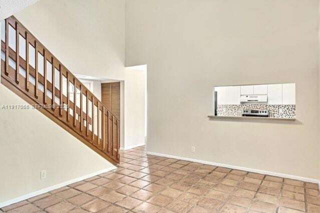 Building Photo - 1353 Springside Dr