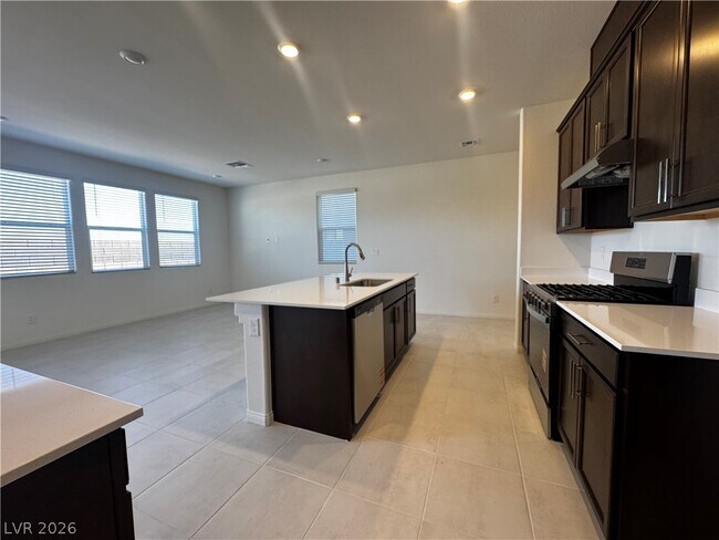 Building Photo - 9250 Innot Ave