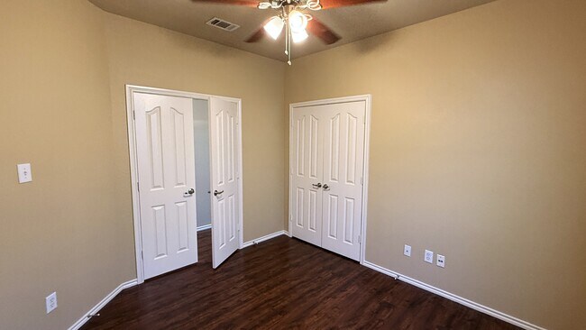 Building Photo - 507 Mesa Ridge Ct