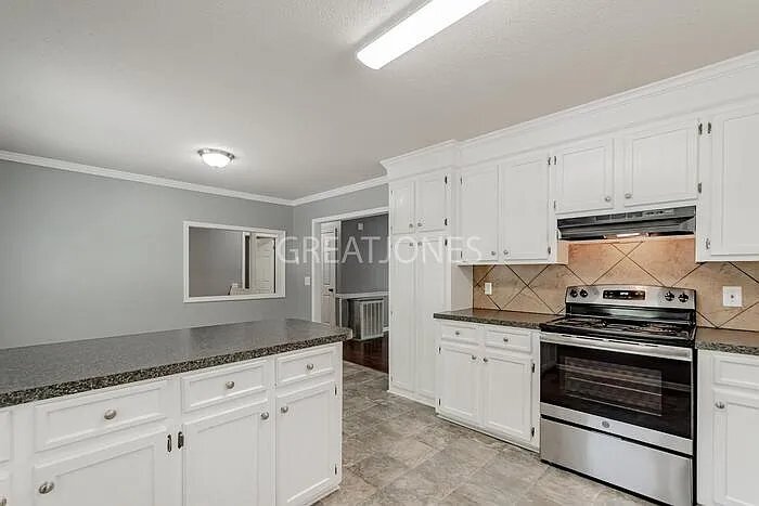 Building Photo - 105 W Sparrowood Run