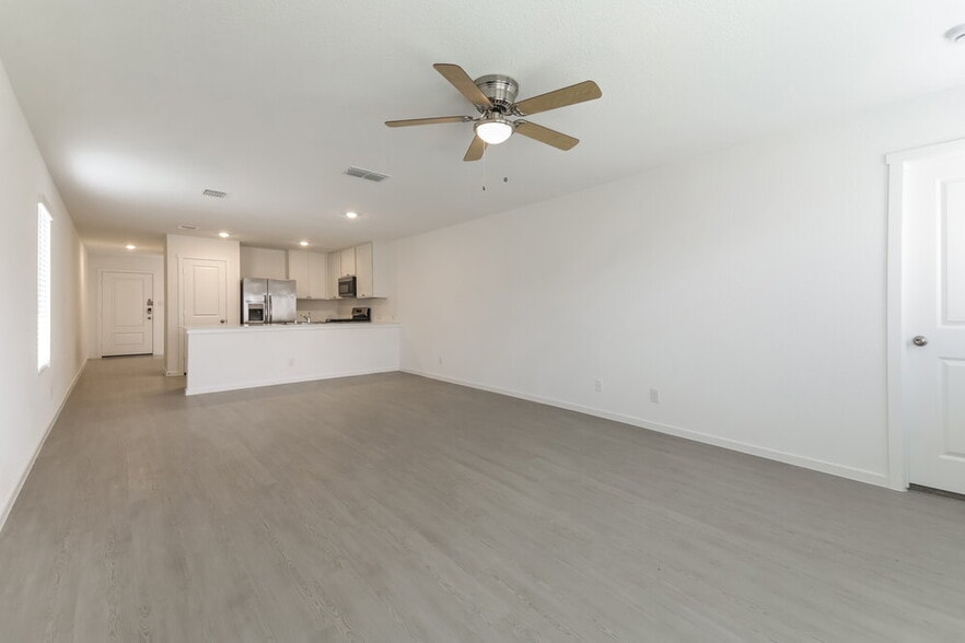 Building Photo - 1223 Canyon Wren Dr