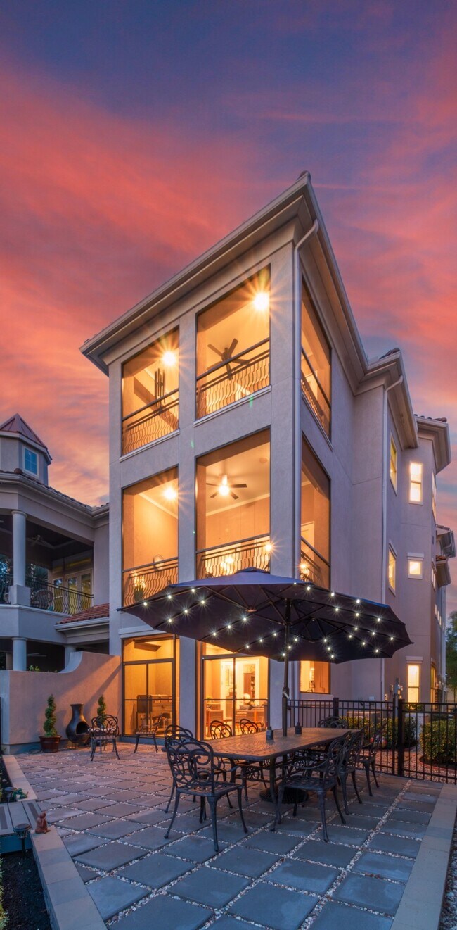 Building Photo - 114 La Vie Dr