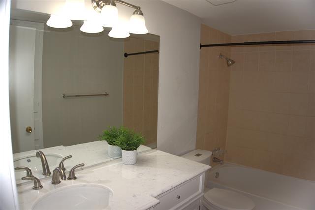 Building Photo - 5809 Harvest Hill Rd