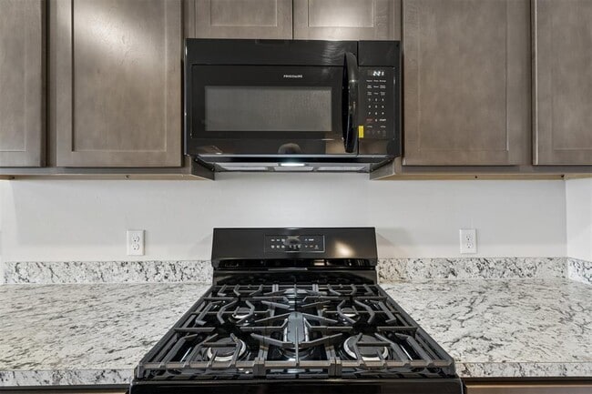 Building Photo - 2213 SE 89th Terrace