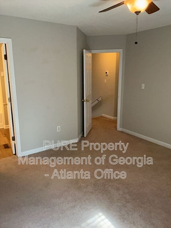 Building Photo - 1916 Cheatham Woods Dr SW