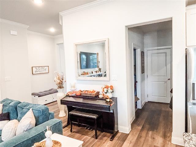 Building Photo - 318 Osage Ct