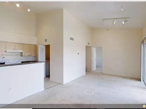 Building Photo - 4190 San Marino Blvd