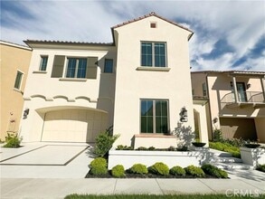Building Photo - 105 Green Rdg