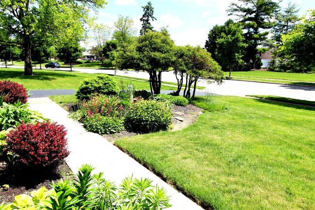 Building Photo - 4777 Nugent Dr