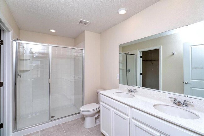 Building Photo - 116 Bergamot Lp