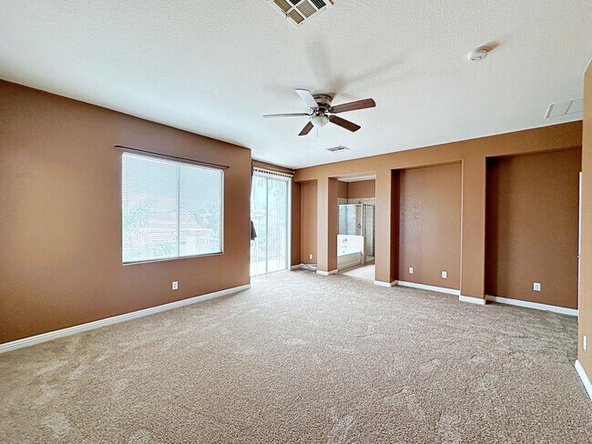 Building Photo - 4 BEDROOM HOME 3 CAR GARAGE ON A CORNER LO...