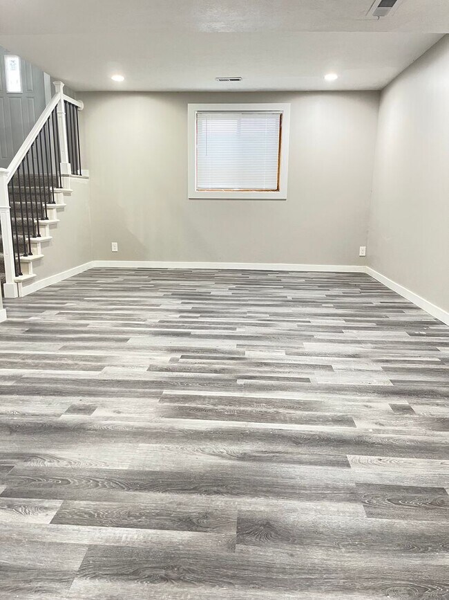 Building Photo - Move-in special offer!!! Newly rebuilt hou...